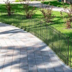 Decorative Metal Garden Fence, 16.5 In. No Dig Animal Barrier Border Fencing (10-Pack) -Dewalt Tools Shop black garden fencing lt k300 fa 1000