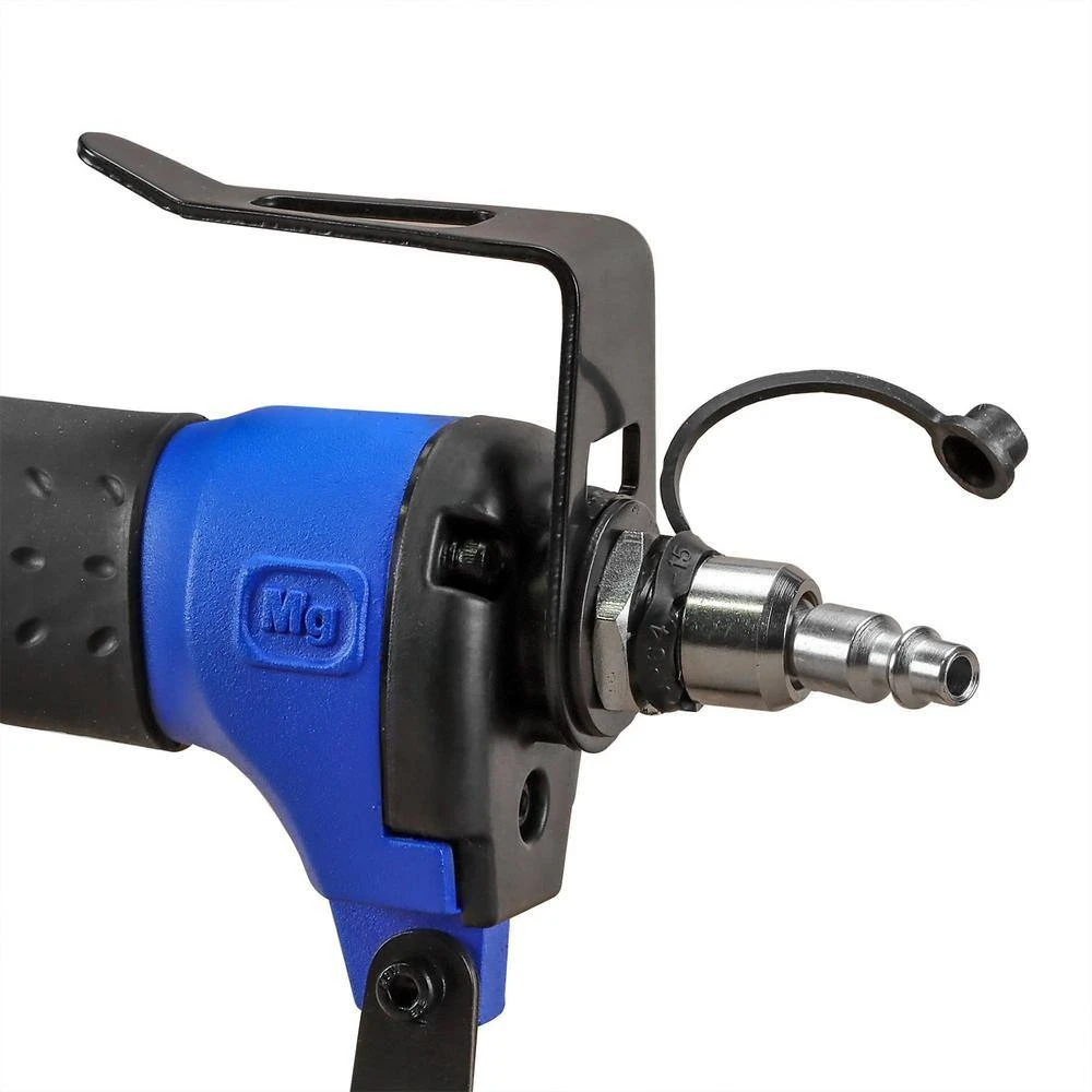 Estwing Pneumatic 16-Gauge 1 In. Fencing Stapler With Adjustable Metal Belt Hook, 1/4 In. NPT Industrial Swivel Fitting, And Bag 9 Estwing Pneumatic 16-Gauge 1 In. Fencing Stapler With Adjustable Metal Belt Hook, 1/4 In. NPT Industrial Swivel Fitting, And Bag - Image 7