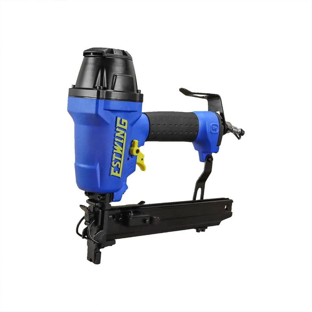 Estwing Pneumatic 16-Gauge 1 In. Fencing Stapler With Adjustable Metal Belt Hook, 1/4 In. NPT Industrial Swivel Fitting, And Bag 5 Estwing Pneumatic 16-Gauge 1 In. Fencing Stapler With Adjustable Metal Belt Hook, 1/4 In. NPT Industrial Swivel Fitting, And Bag - Image 3