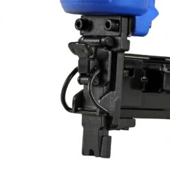 Estwing Pneumatic 16-Gauge 1 In. Fencing Stapler With Adjustable Metal Belt Hook, 1/4 In. NPT Industrial Swivel Fitting, And Bag 15 Estwing Pneumatic 16-Gauge 1 In. Fencing Stapler With Adjustable Metal Belt Hook, 1/4 In. NPT Industrial Swivel Fitting, And Bag -Dewalt Tools Shop estwing staplers efs16 a0 1000