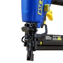 Estwing Pneumatic 18-Gauge 7/8 In. Fencing Stapler With Metal Belt Hook, 1/4 In. NPT Industrial Swivel Fitting, And Bag -Dewalt Tools Shop estwing staplers efs18 44 1000
