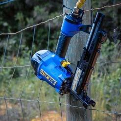 Estwing Pneumatic 9-Gauge 2 In. Fencing Stapler With Adjustable Metal Belt Hook, 1/4 In. NPT Industrial Swivel Fitting And Bag -Dewalt Tools Shop estwing staplers efs9 76 1000