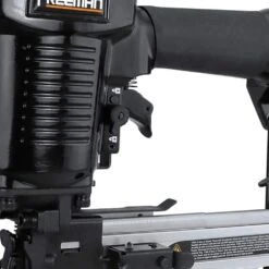 Pneumatic 10.5-Gauge 1-9/16 In. Fencing Stapler With Adjustable Metal Belt Hook And Case 15 Pneumatic 10.5-Gauge 1-9/16 In. Fencing Stapler With Adjustable Metal Belt Hook And Case -Dewalt Tools Shop freeman staplers pfs105 4f 1000