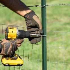 SpeedyTie Drill Chuck For Chain Link Fencing And T-Post Fencing Carbon Steel -Dewalt Tools Shop galvanized steel yardgard fence hardware spdc 4f 1000