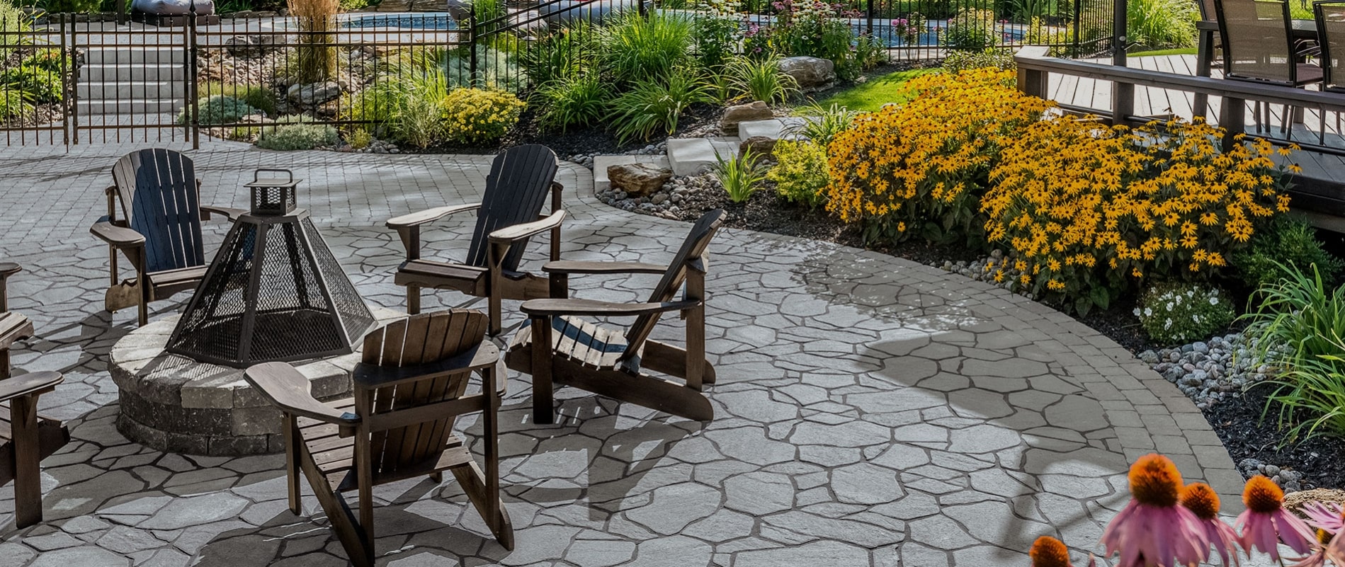 Dewalt Tools Shop -Dewalt Tools Shop hero 2 bg 2 min