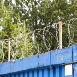 19 In. H Steel Garden Fence, 246 Ft. 5 Coils 49 Ft Razor Wire Fencing Razor Fence Non-Rusting Razor Ribbon Barbed -Dewalt Tools Shop white jushua garden fencing zy p296037 44 1000